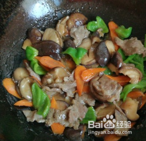 家常香菇炒肉的做法