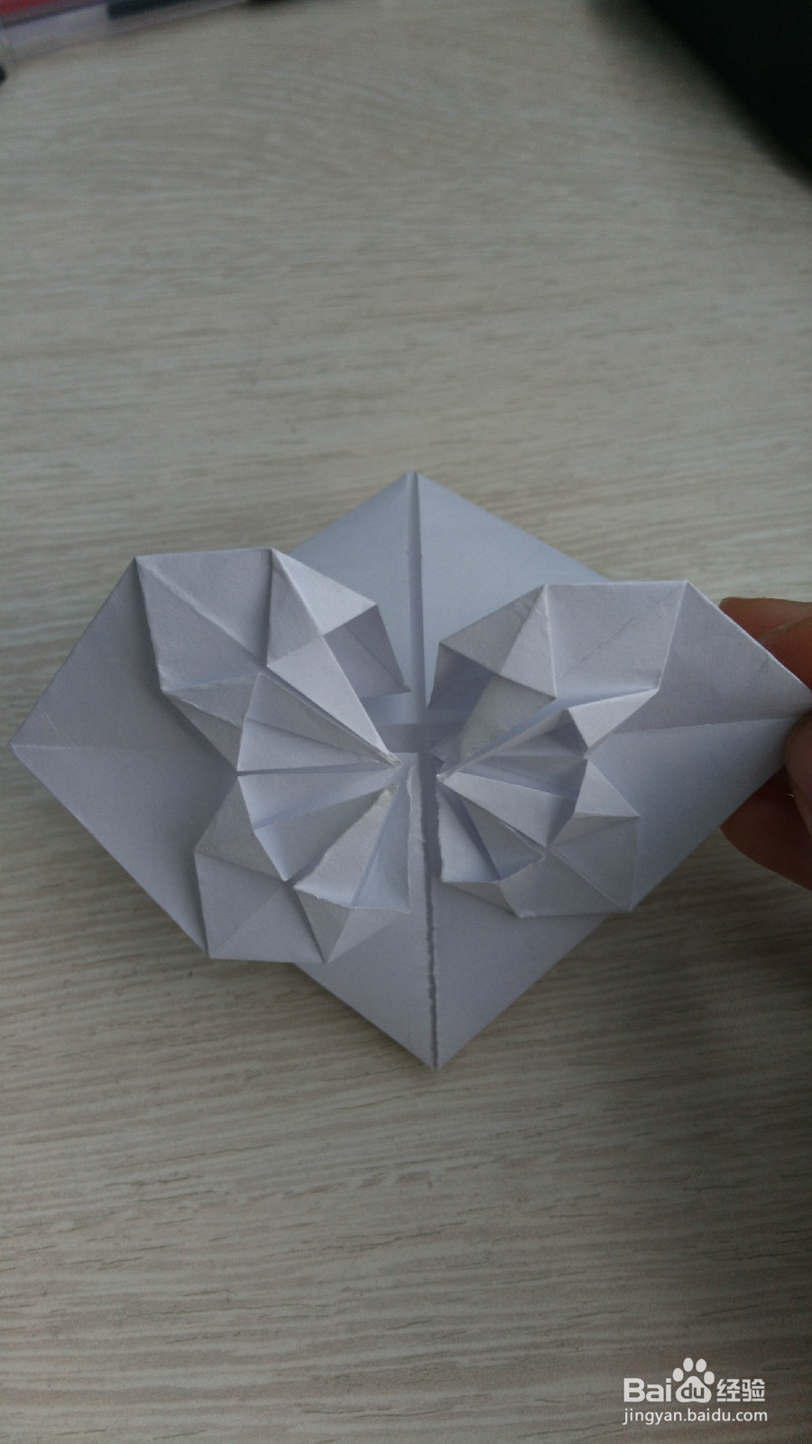 如何用纸折简易爱心