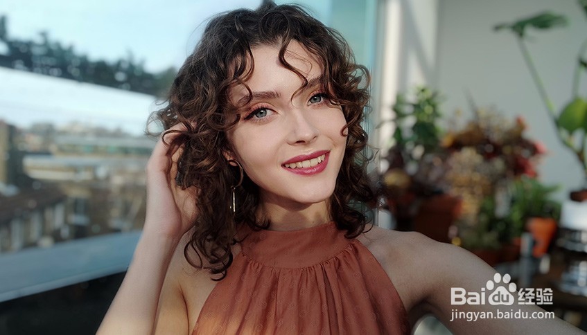 刚发布的小米9配置怎么样？性价比高嘛？