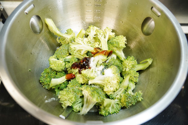 清炒蒜蓉西兰花