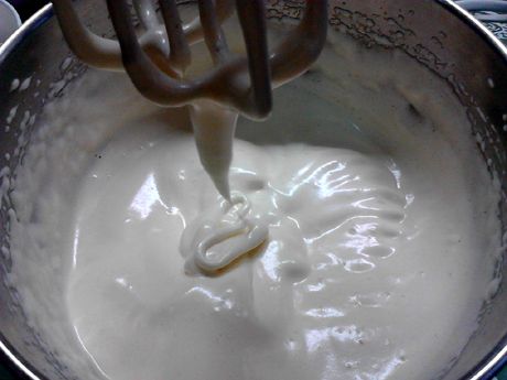 凯蒂猫玫瑰海绵蛋糕