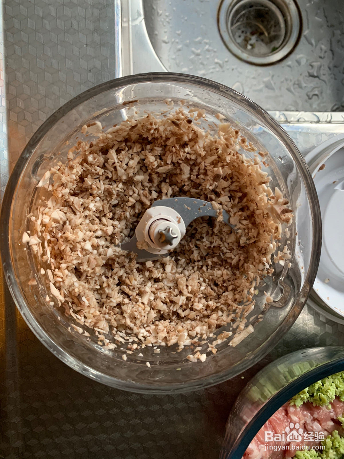 大馄饨蘑菇毛豆馅新颖的做法