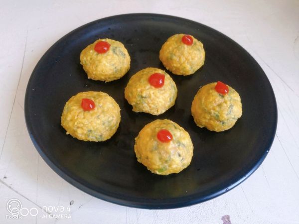 无油玉米面菠菜团子