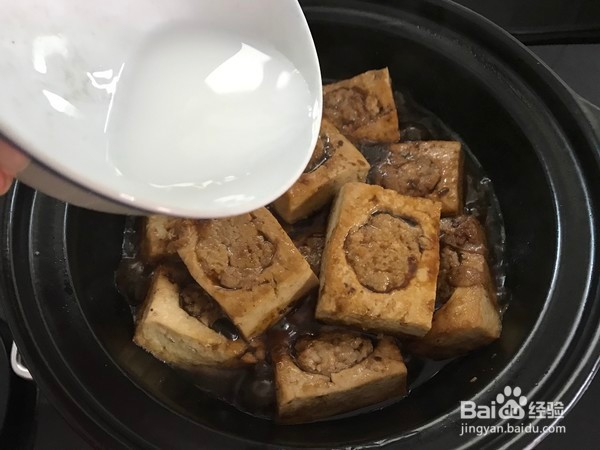豆腐酿肉煲的做法