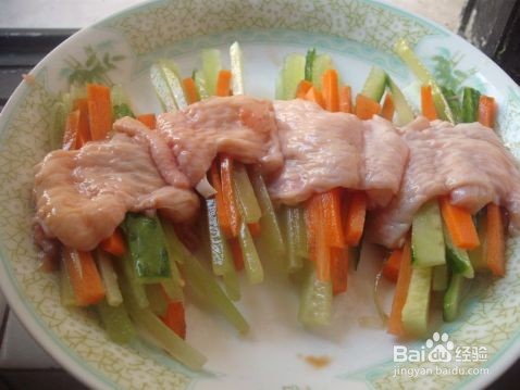 鲜蔬脱骨鸡中翅的做法