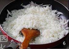 食补佳品青椒牛肉炒饭的做法