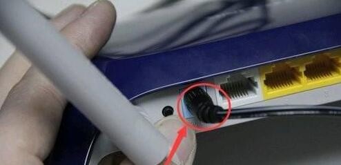 怎么重置路由器，路由器恢复出厂设置？