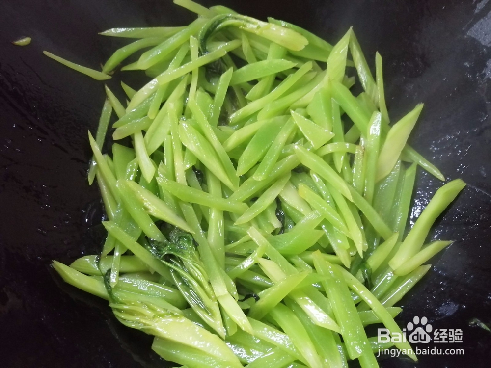 怎样制作莴苣炒韭菜