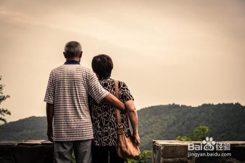 如何陪伴父母