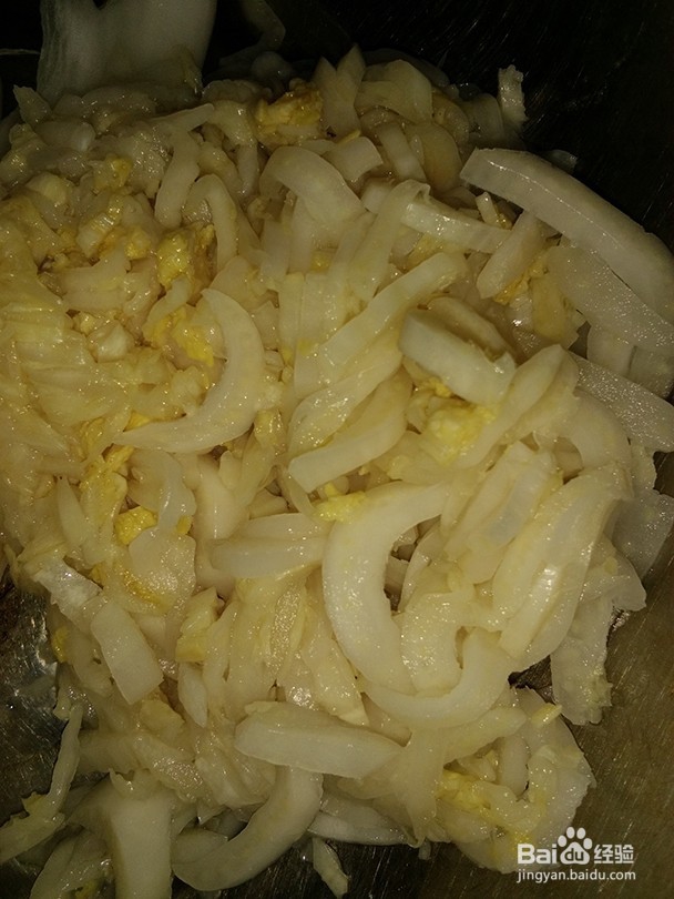 肉皮酸菜冻豆腐炖肉