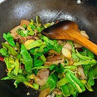 上班族快手菜：青椒炒猪头肉