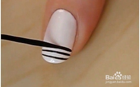 自己轻松diy音符美甲