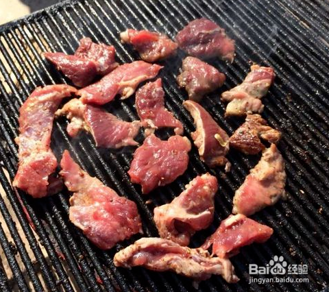 库尔班大叔烧烤制作