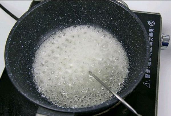 奶油霜裱花蛋糕