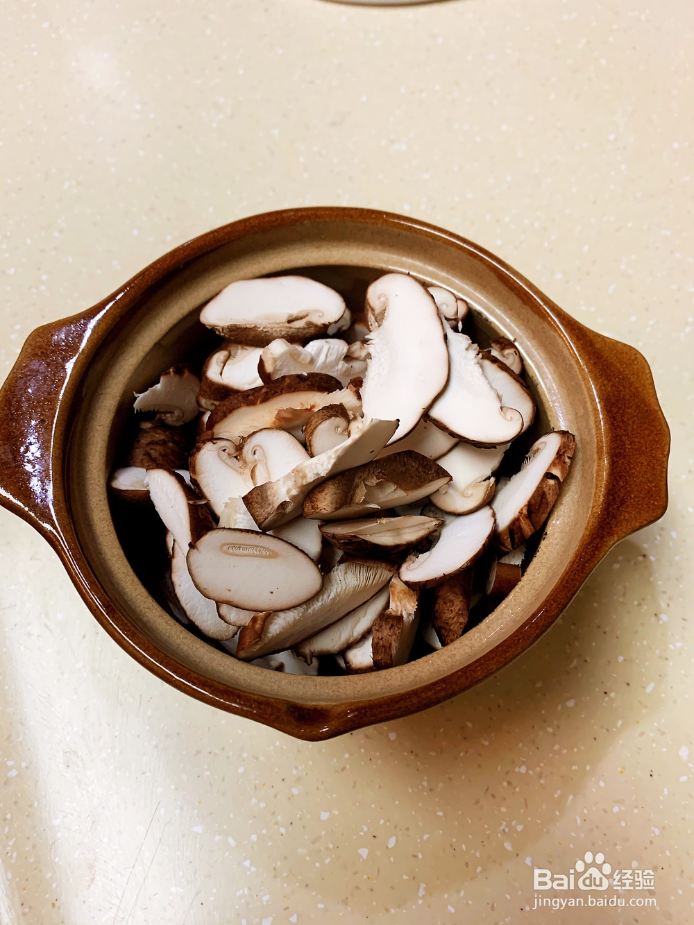教你简单的做香菇蒸鸡!