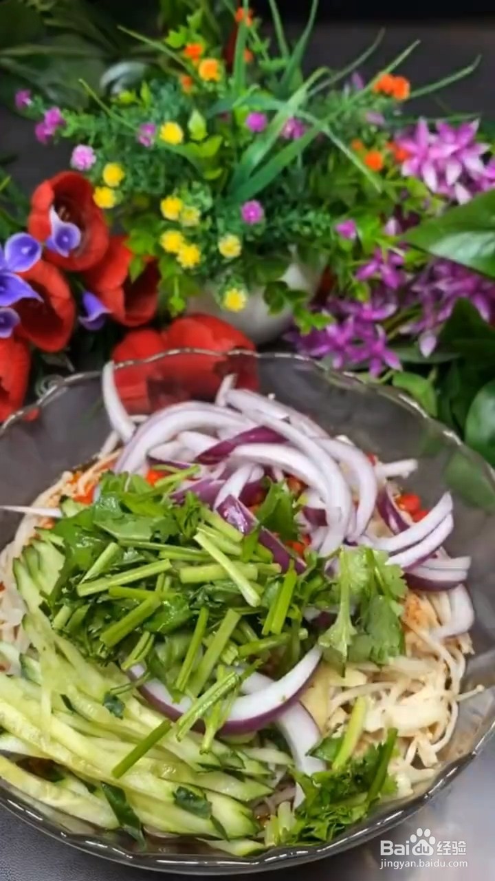 如何自制美味好吃的家常版凉拌金针菇