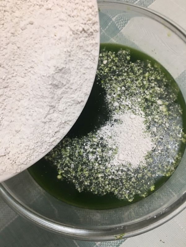 香兰叶马蹄千层糕