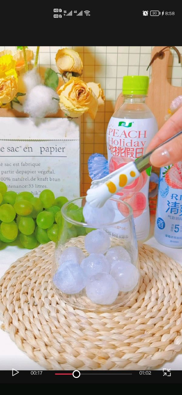 桃桃莓莓微醺气泡果酒