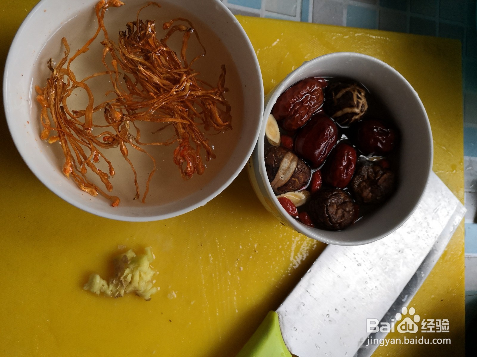 怎样做山药母鸡汤？