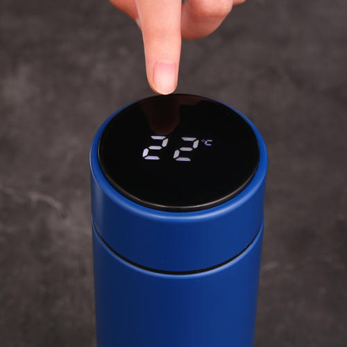 保温杯显示温度盖靠什么发电