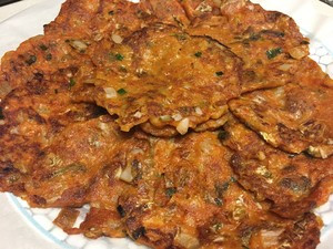 金枪鱼泡菜饼的做法