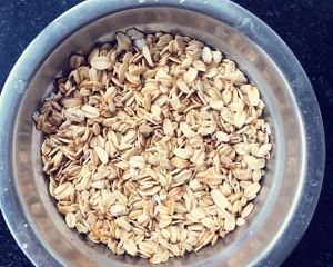 无油燕麦粗粮面包圈的做法