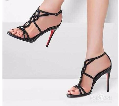 夏季高跟凉鞋的挑选注意事项，女王们的福音！