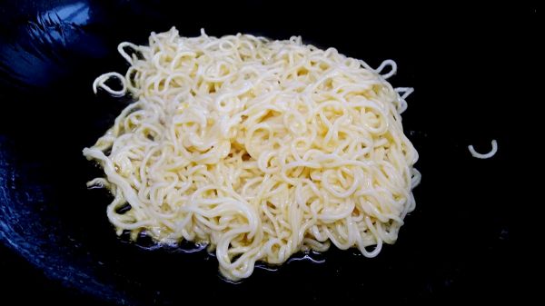 酱油培根蛋裹面