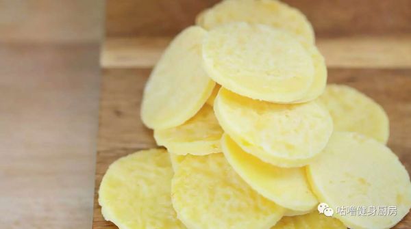 健康便当玉米饼与海苔肉卷