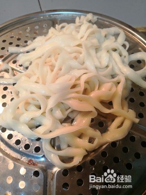 如何做西红柿鸡蛋炒面呢?