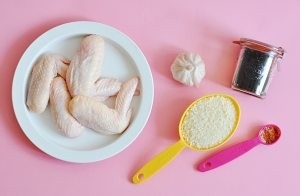 无油蒜香烤翅便当的做法