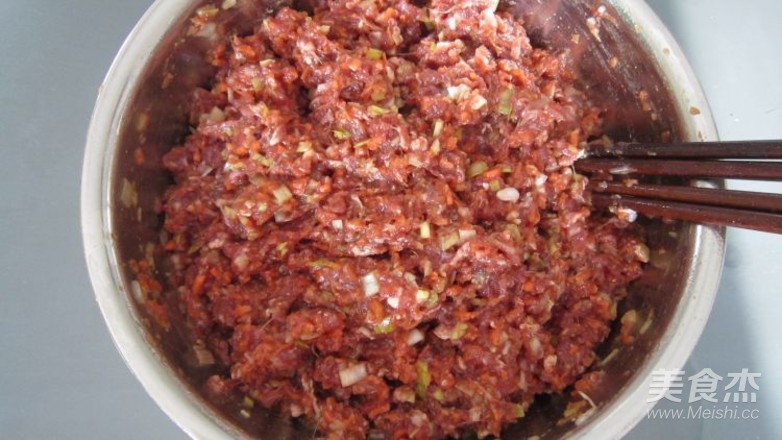牛肉胡萝卜水饺