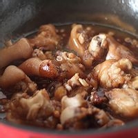 黄豆焖猪蹄人间美味
