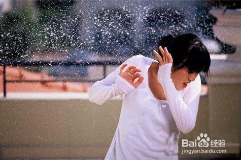 用PS去除图片logo的方法