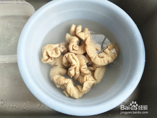 如何制作尖椒肥肠