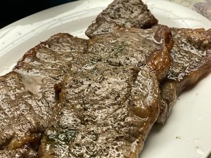 烤牛排的做法