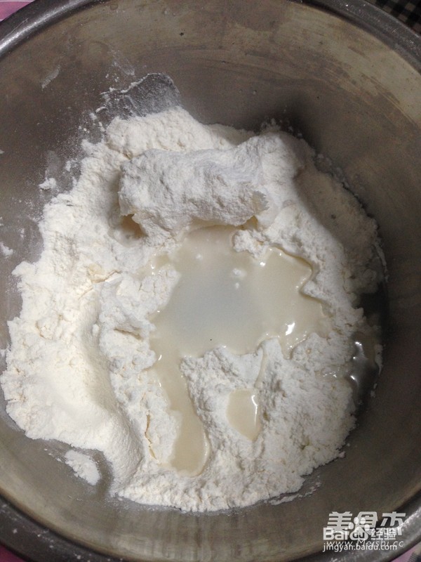 豆沙菊花酥的做法