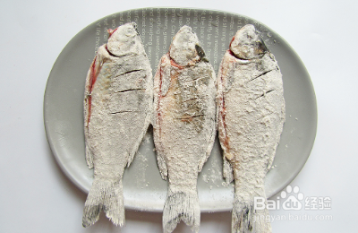 瘦身家常菜鲫鱼炖豆腐怎么做？