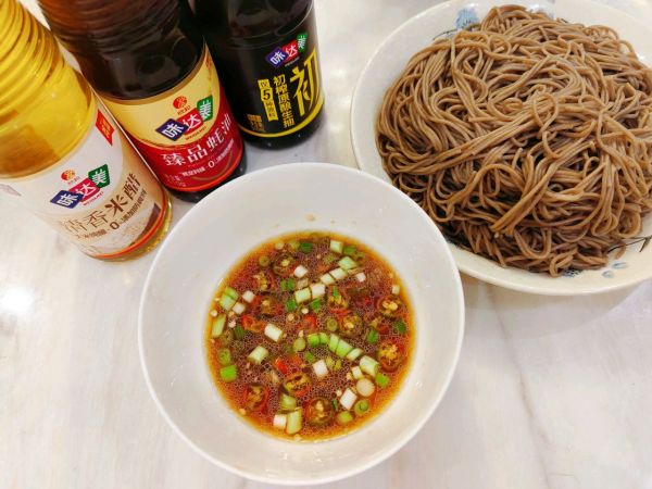 低脂凉拌荞麦面