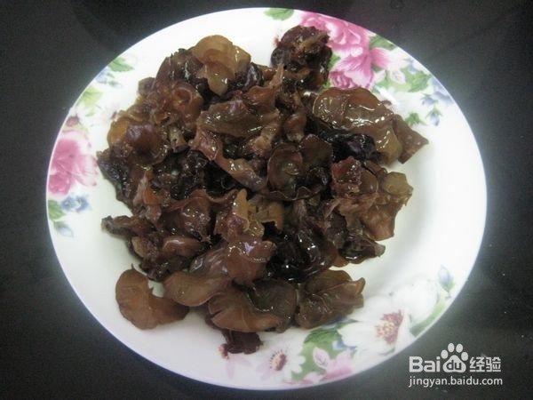 粤菜黑木耳蛋汤的做法