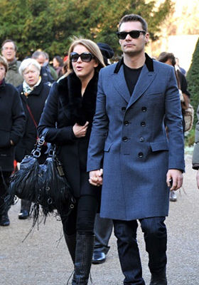 驼色最时髦跟着小贝穿大衣