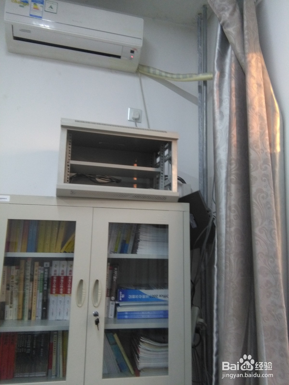 办公室的网络和电话布线