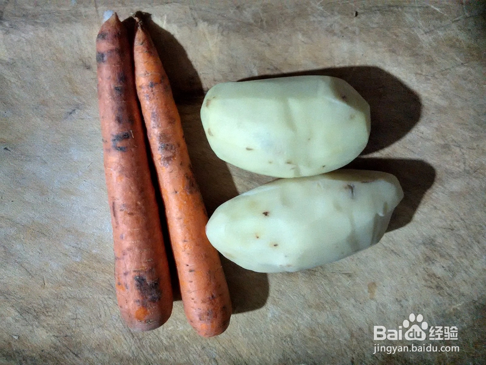家常胡萝卜片炒土豆片