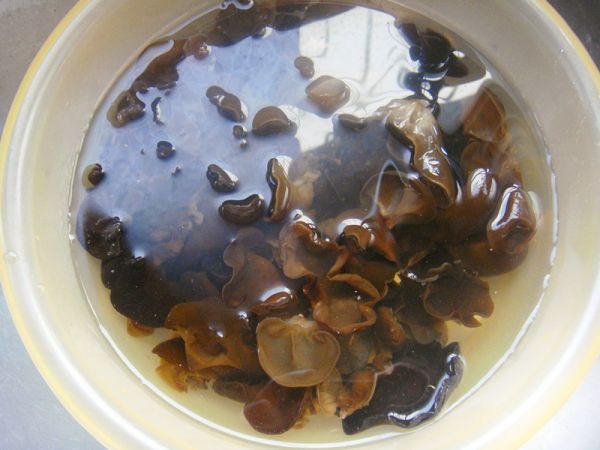 黄瓜木耳炒鸡蛋