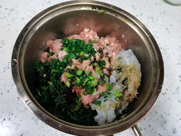 荠菜虾仁猪肉饺