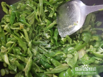 青椒毛豆米的做法
