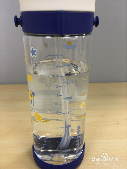 孩子上幼儿园该选哪款儿童水杯？