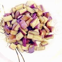 家常菜：茄子烧鸡丁