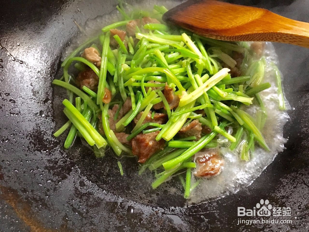 【简单家常菜】芹菜炒牛肉的做法——家常菜菜谱