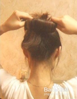 一分钟教你成熟优雅韩式大盘头